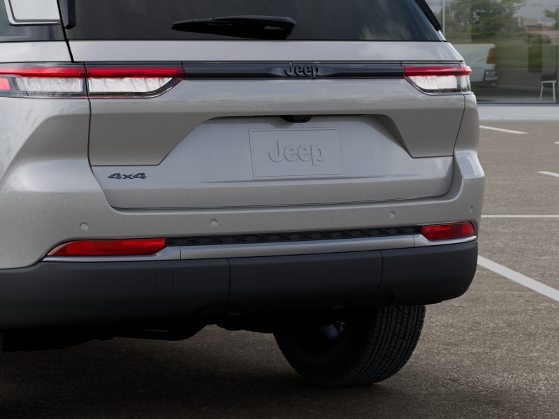 New 2026 Jeep Grand Cherokee Altitude AWD/4WD image 13