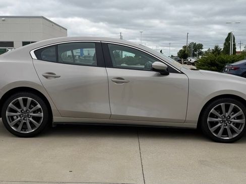 Used 2024 MAZDA MAZDA3 s FWD image 6
