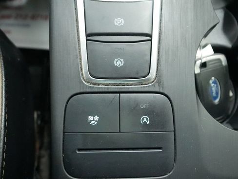 Used 2020 Ford Escape SEL AWD/4WD image 32