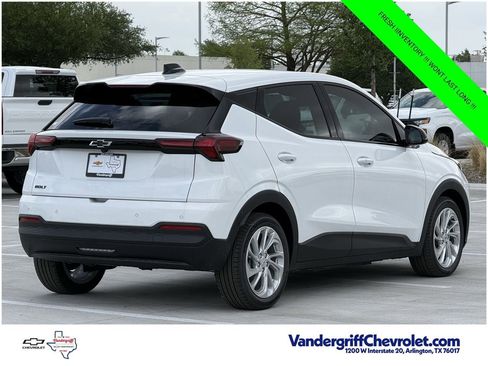 New 2027 Chevrolet Bolt LT w/ Comfort Package FWD image 4