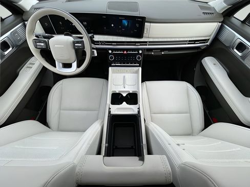 Used 2025 Hyundai Santa Fe Calligraphy image 30