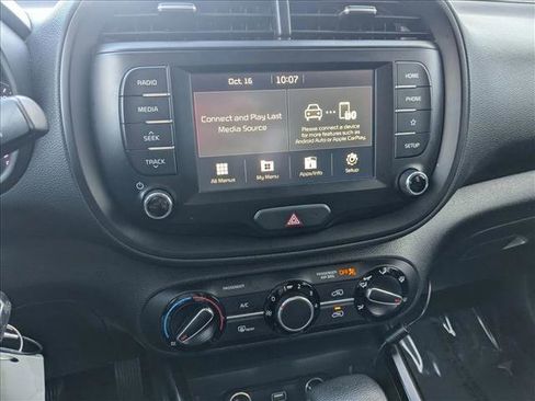 Used 2021 Kia Soul S image 14