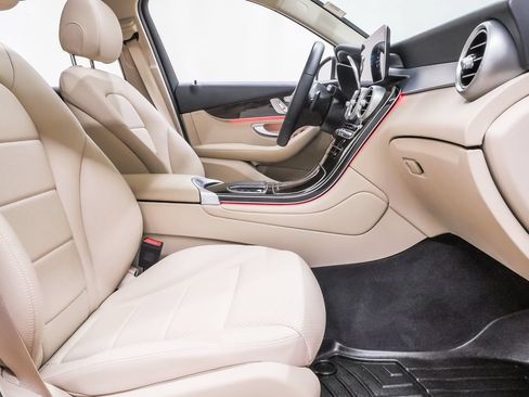 Used 2021 Mercedes-Benz GLC 300 image 15