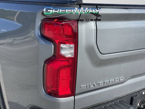 Used 2024 Chevrolet Silverado 2500 LTZ w/ LTZ Plus Package AWD/4WD image 7