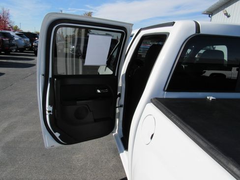 Used 2012 GMC Canyon SLE image 26