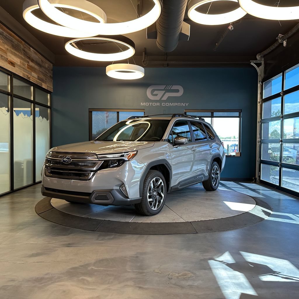 Used 2025 Subaru Forester Limited AWD/4WD image 7