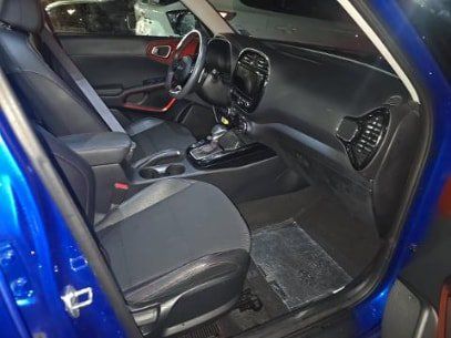 Used 2022 Kia Soul Turbo FWD image 11