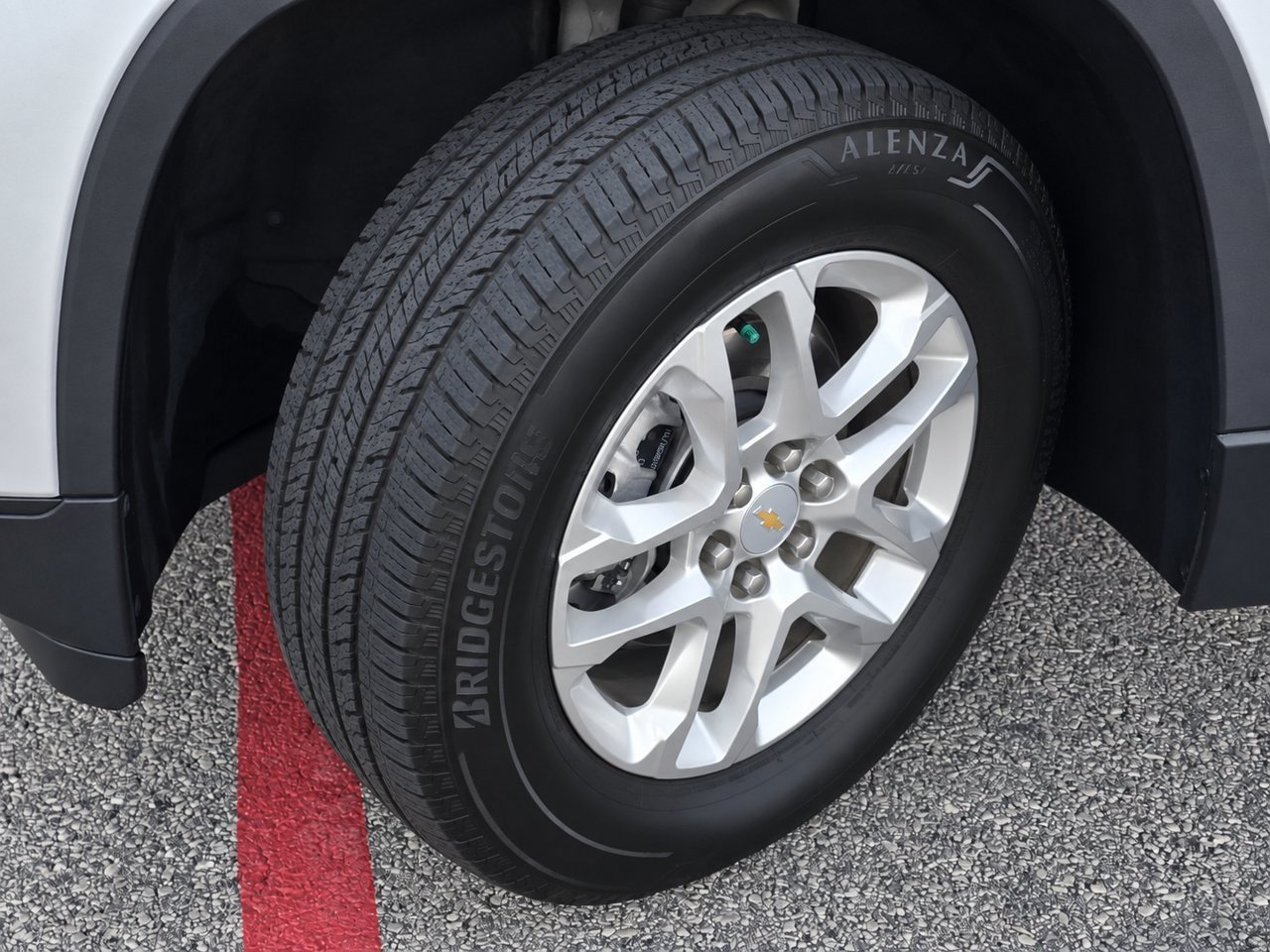 Certified 2021 Chevrolet Traverse LS FWD image 10