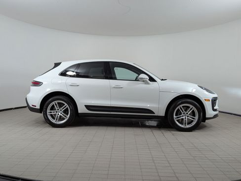 Used 2025 Porsche Macan Turbo AWD/4WD image 7