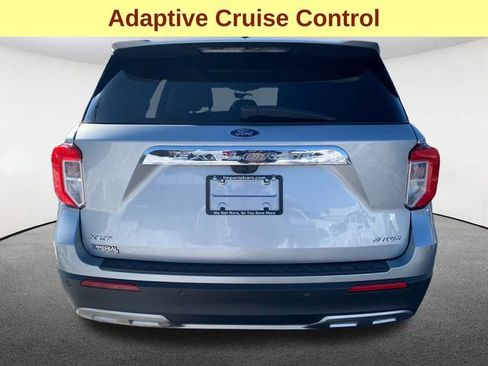 Used 2022 Ford Explorer XLT w/ Equipment Group 202A image 10