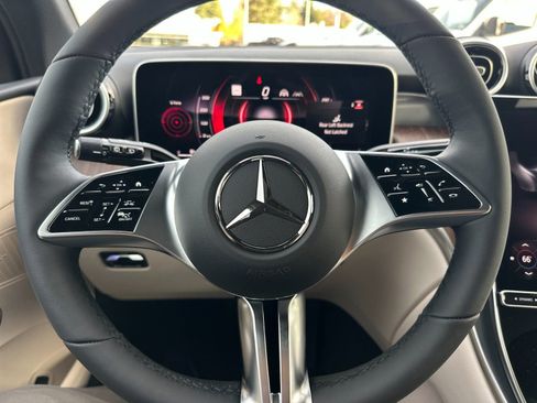 New 2026 Mercedes-Benz GLC 300 4MATIC image 23