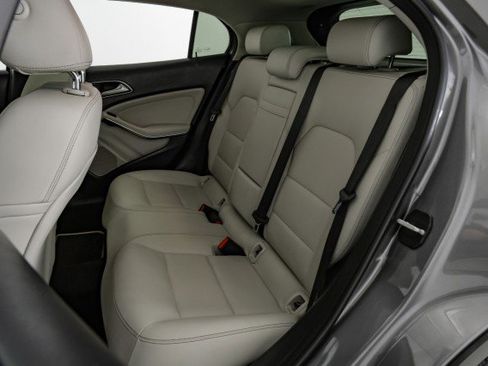 Used 2015 Mercedes-Benz GLA 250 4MATIC image 36