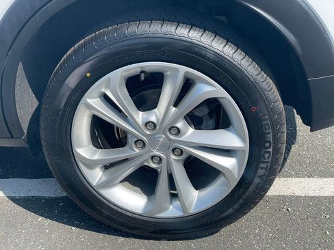 Used 2023 Buick Encore GX Preferred w/ Cold Weather Comfort Package AWD/4WD image 28