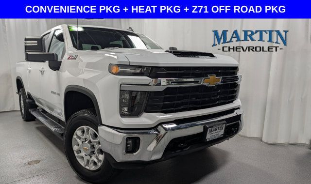 Used 2026 Chevrolet Silverado 2500 LT AWD/4WD image 1