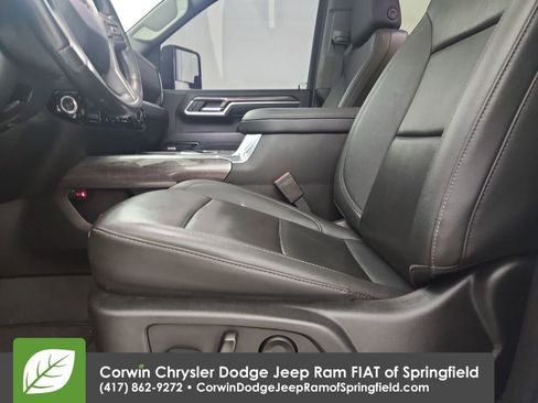 Used 2024 Chevrolet Silverado 3500 LTZ w/ LTZ Plus Package AWD/4WD image 11