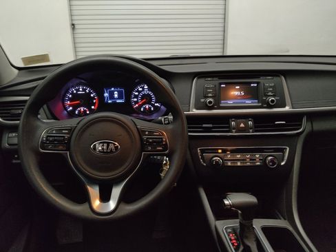 Used 2016 Kia Optima LX w/ Option Group 014 FWD image 22