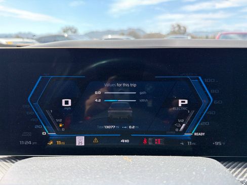 Used 2023 BMW XM AWD/4WD image 7