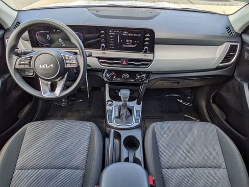 Used 2026 Kia Seltos LX FWD image 16