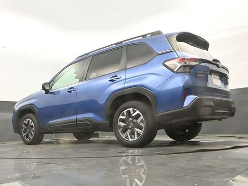 Used 2026 Subaru Forester Premium AWD/4WD image 10
