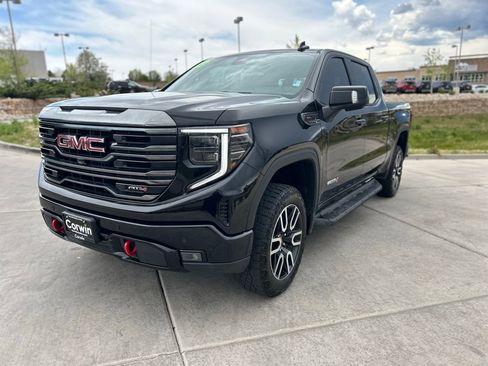 Used 2023 GMC Sierra 1500 AT4 w/ AT4 Premium Package AWD/4WD image 3