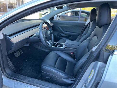 Used 2018 Tesla Model 3 Long Range image 12