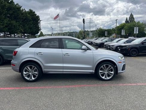 Used 2018 Audi Q3 2.0T Premium Plus w/ Premium Plus Package AWD/4WD image 4