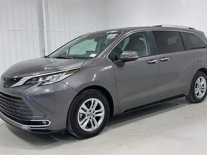 Used 2023 Toyota Sienna Limited