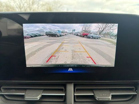 Used 2025 Chevrolet Trax LT image 26