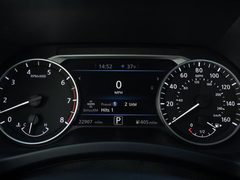 Used 2024 Nissan Sentra SV image 23