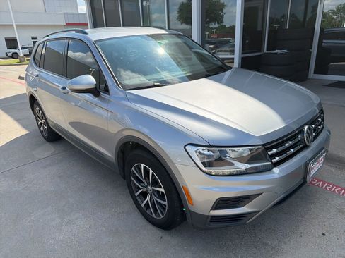 Used 2021 Volkswagen Tiguan S FWD image 4