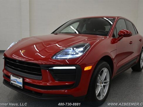 Used 2022 Porsche Macan image 46