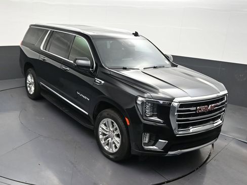 Used 2023 GMC Yukon XL SLT w/ SLT Premium Package RWD image 23