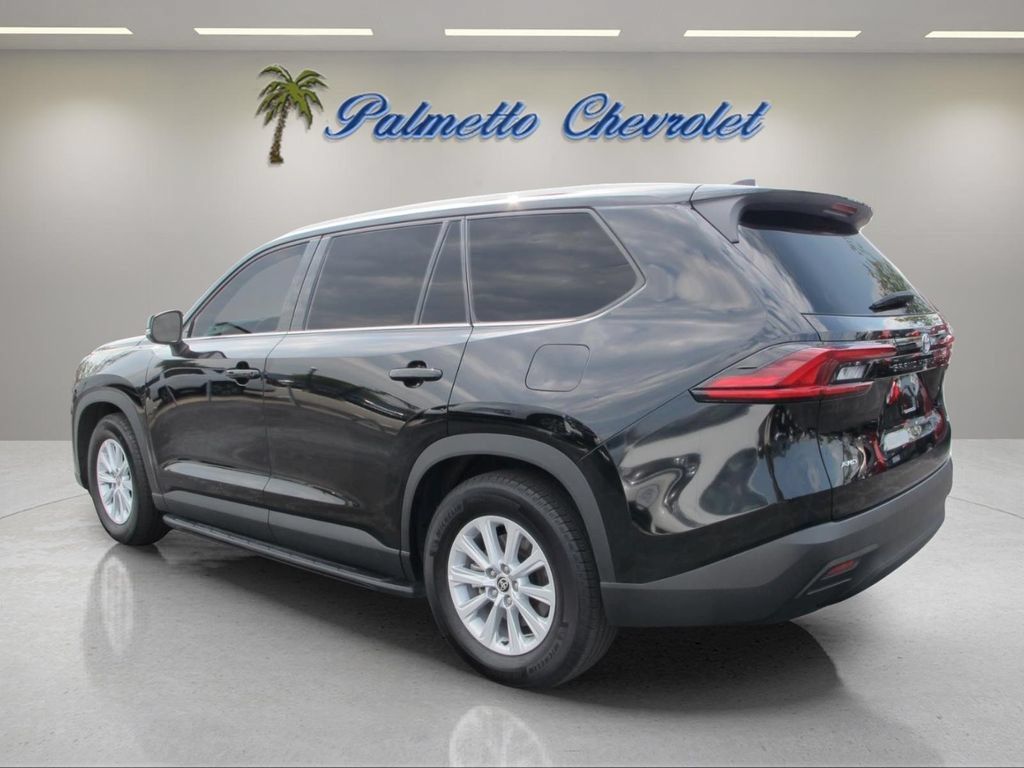Used 2025 Toyota Grand Highlander AWD image 5