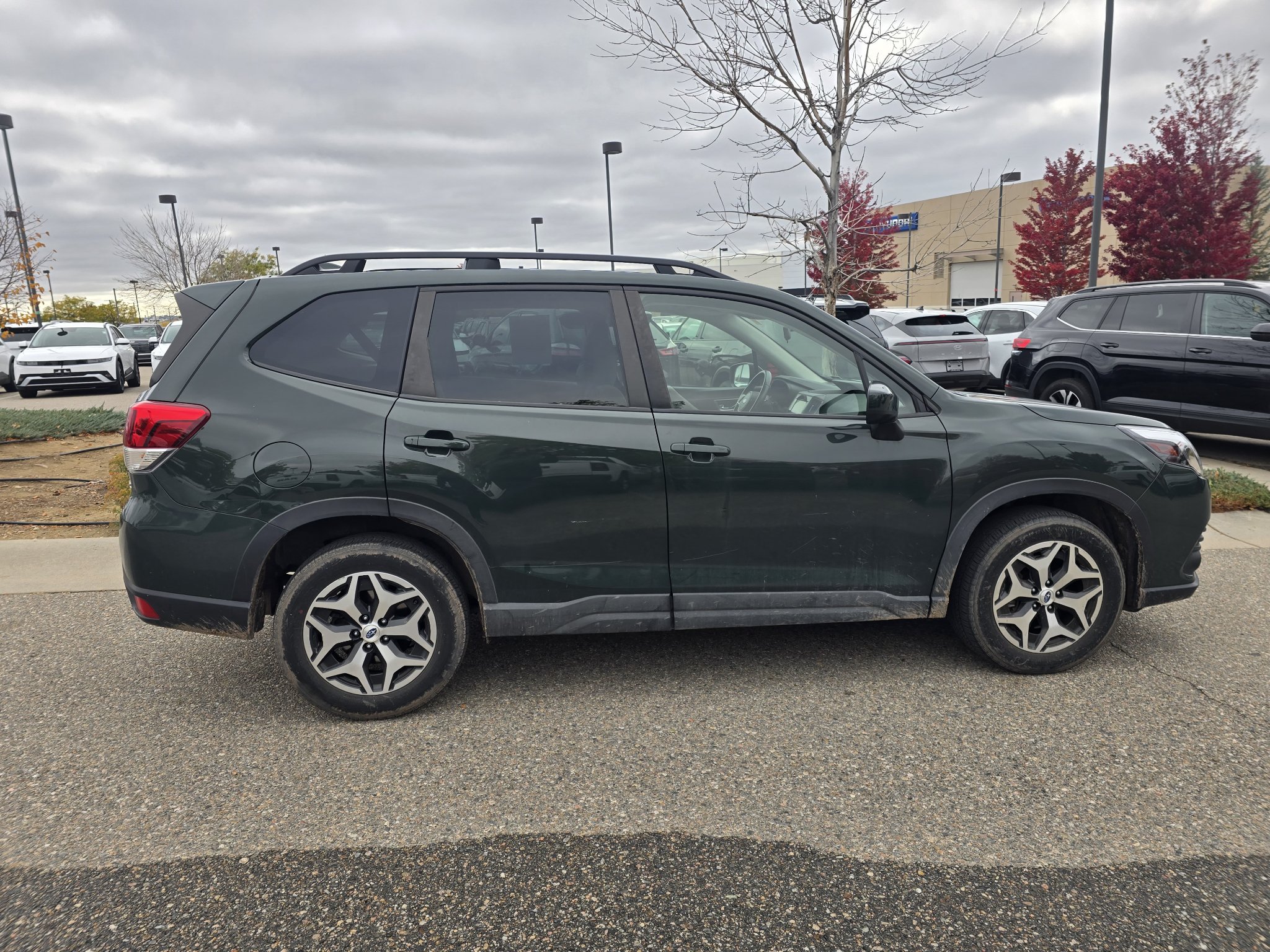 Used 2023 Subaru Forester Premium AWD/4WD image 17