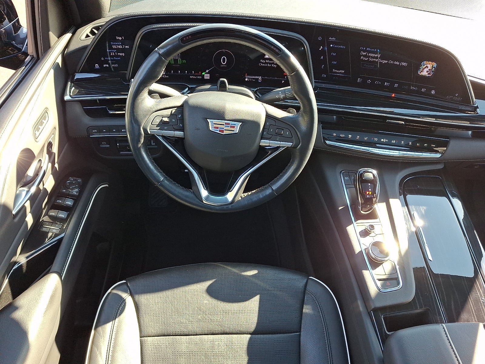 Used 2024 Cadillac Escalade ESV Sport w/ LPO, ONYX Package AWD/4WD image 12