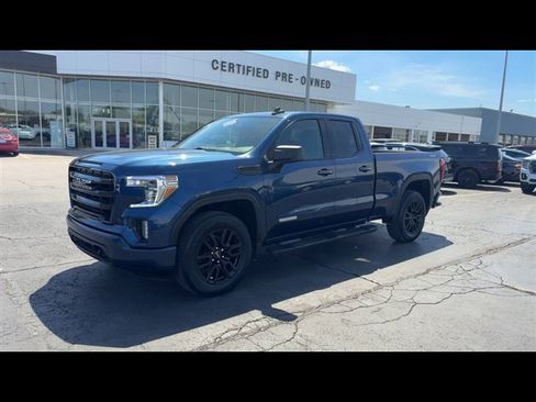 Used 2021 GMC Sierra 1500 Elevation w/ LPO, Elevation Black Package AWD/4WD image 4