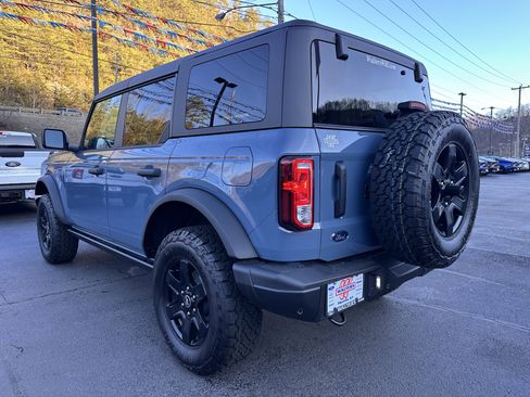 New 2025 Ford Bronco Big Bend w/ Black Diamond Package image 3