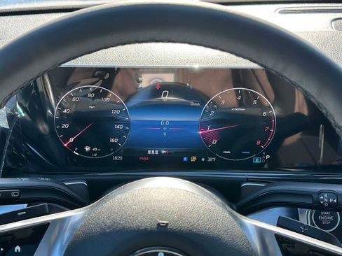 New 2026 Mercedes-Benz GLB 250 4MATIC image 24