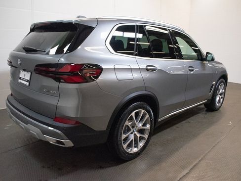 New 2026 BMW X5 xDrive40i w/ Parking Assistance Package image 4