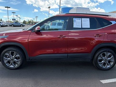Used 2024 Kia Seltos S AWD/4WD image 6