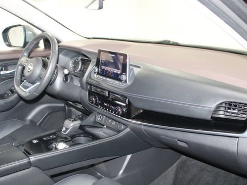 Used 2023 Nissan Rogue SL FWD image 23