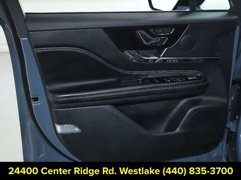 Used 2024 Lincoln Corsair AWD image 15