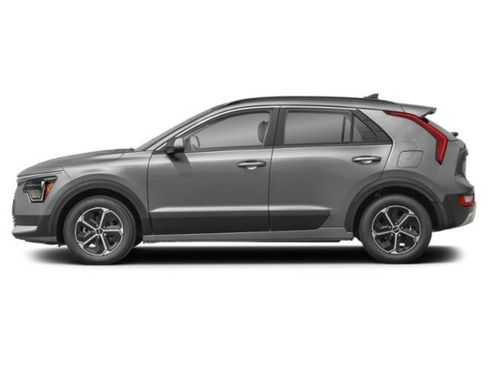 Used 2025 Kia Niro LX FWD image 6