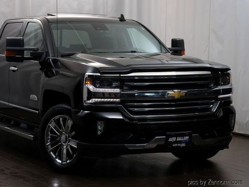 Used 2016 Chevrolet Silverado 1500 High Country w/ High Country Premium Package AWD/4WD image 2