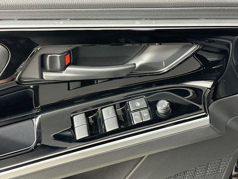 Used 2024 Toyota bZ4X XLE w/ Weather Package image 15