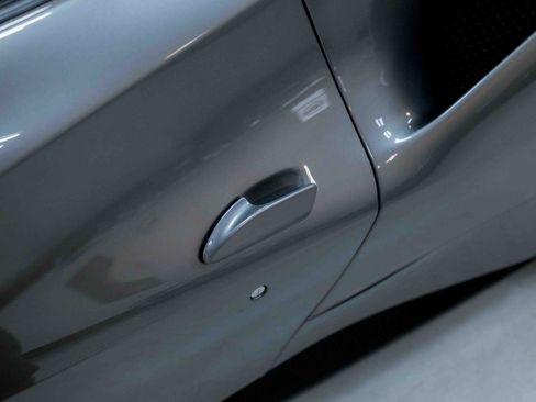 Used 2018 Ferrari 488 Spider image 32