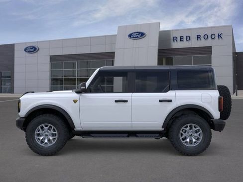 New 2025 Ford Bronco Badlands image 4