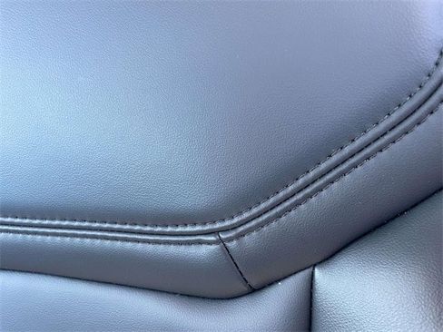 Certified 2024 Ford Maverick Lariat w/ Black Appearance Package image 18