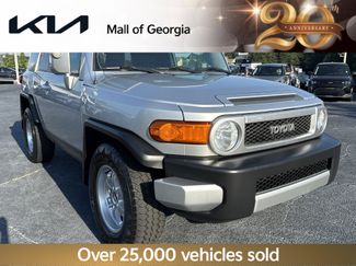 Used 2007 Toyota FJ Cruiser 2WD image 1