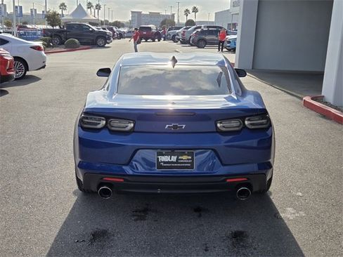 Certified 2021 Chevrolet Camaro LT w/ Technology Package image 5